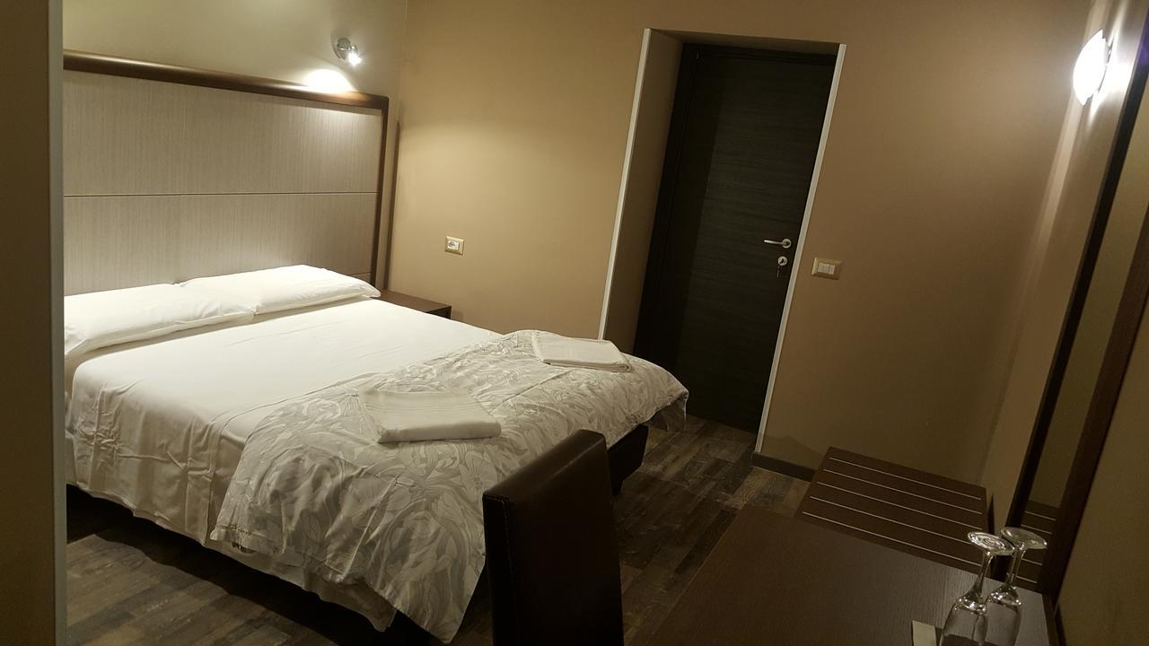 Candia Rooms Rzym Zewnętrze zdjęcie